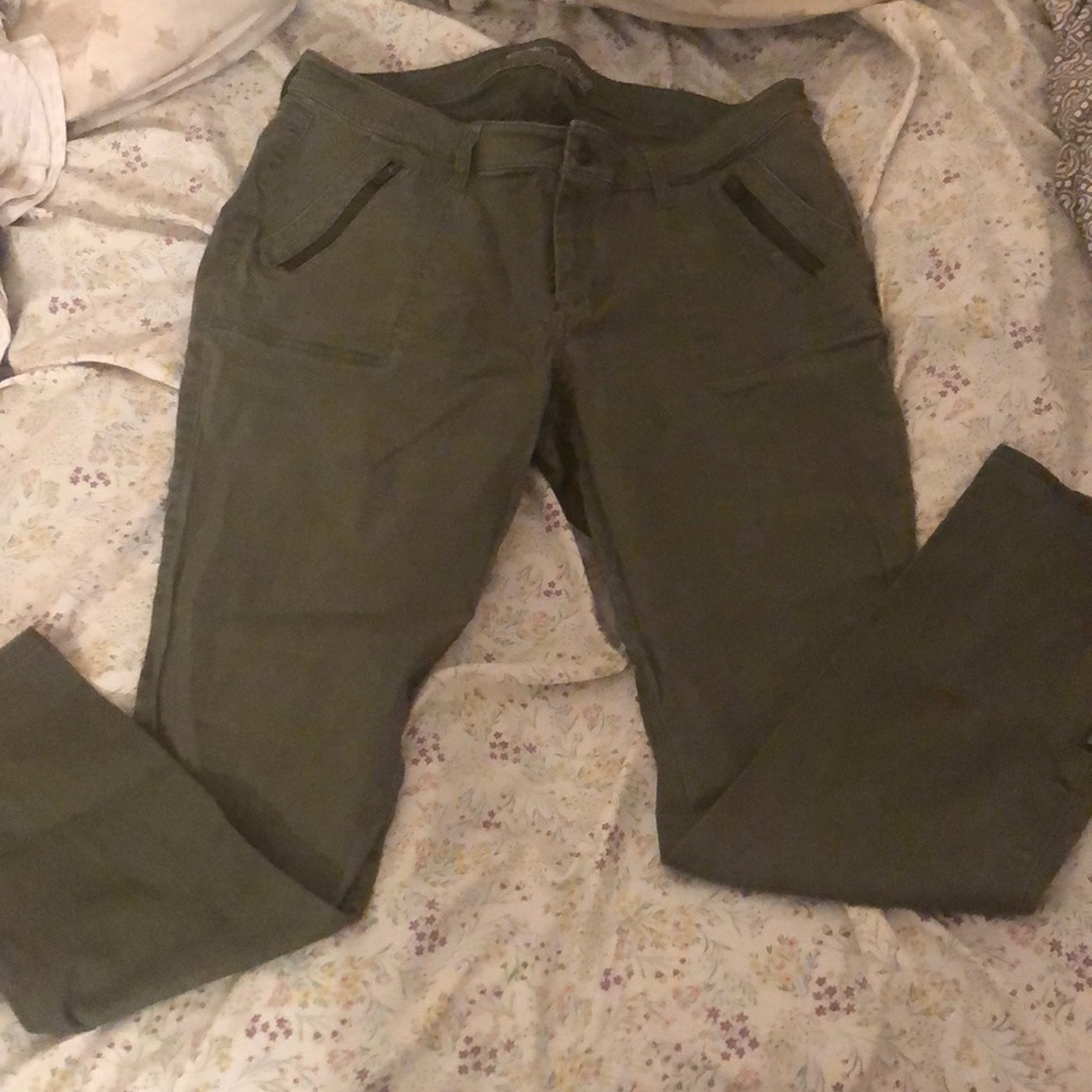 Army Green Pant with Zipper Detail